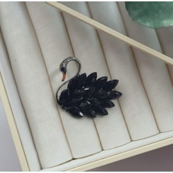 Markiz Kesim Siyah Kuğu Broş - Antrasit Kaplama Lüks Tasarım