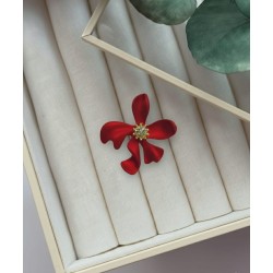 Mat Kırmızı Soyut Çiçek Broş