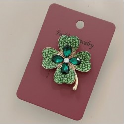 Şansın En Şık Hali: Kristal Taşlı Yonca Broş