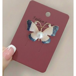 İnci Detaylı Simli Kelebek Broş